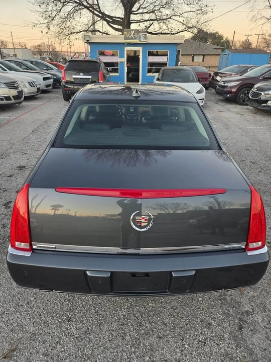 2011 Cadillac DTS - Image 2 of 20