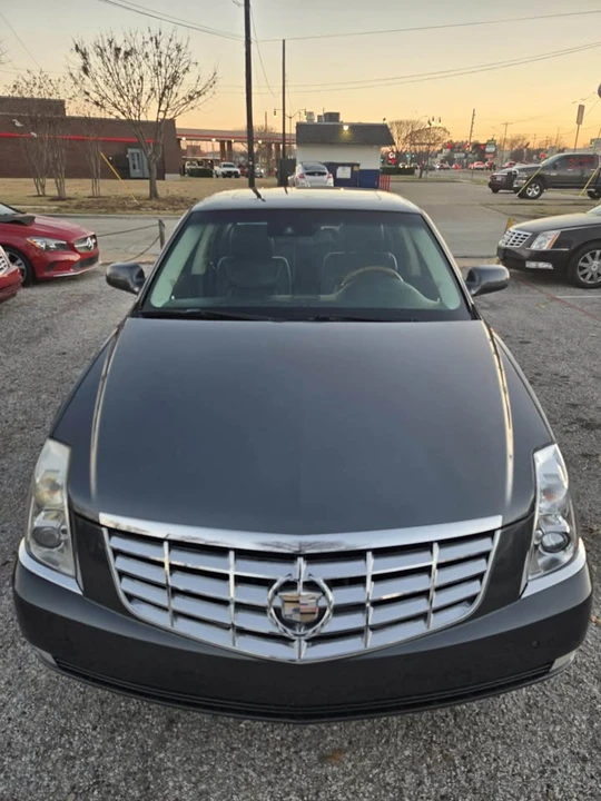 2011 Cadillac DTS - Image 18 of 20