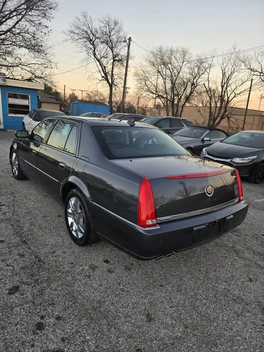 2011 Cadillac DTS - Image 5 of 20