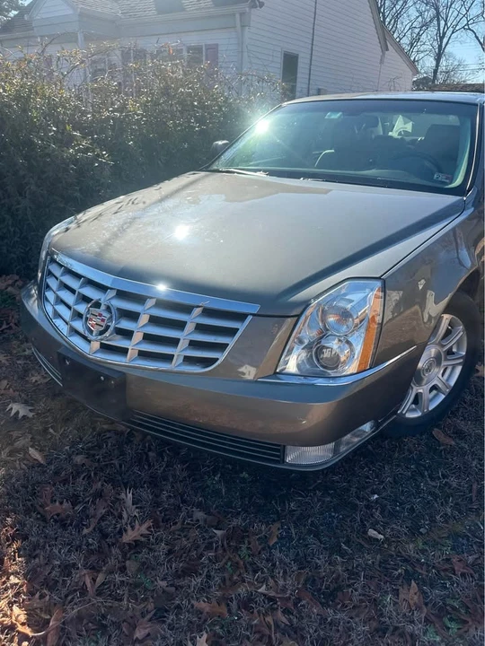 2011 Cadillac DTS - Image 3 of 14