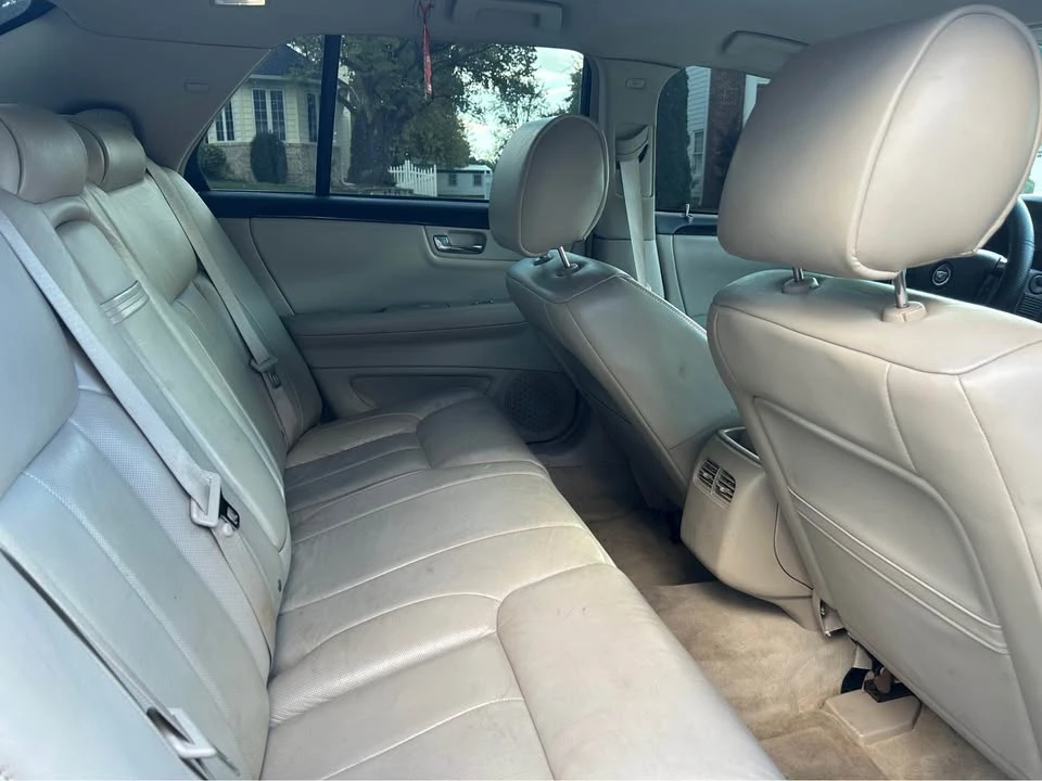 2011 Cadillac DTS - Image 4 of 5