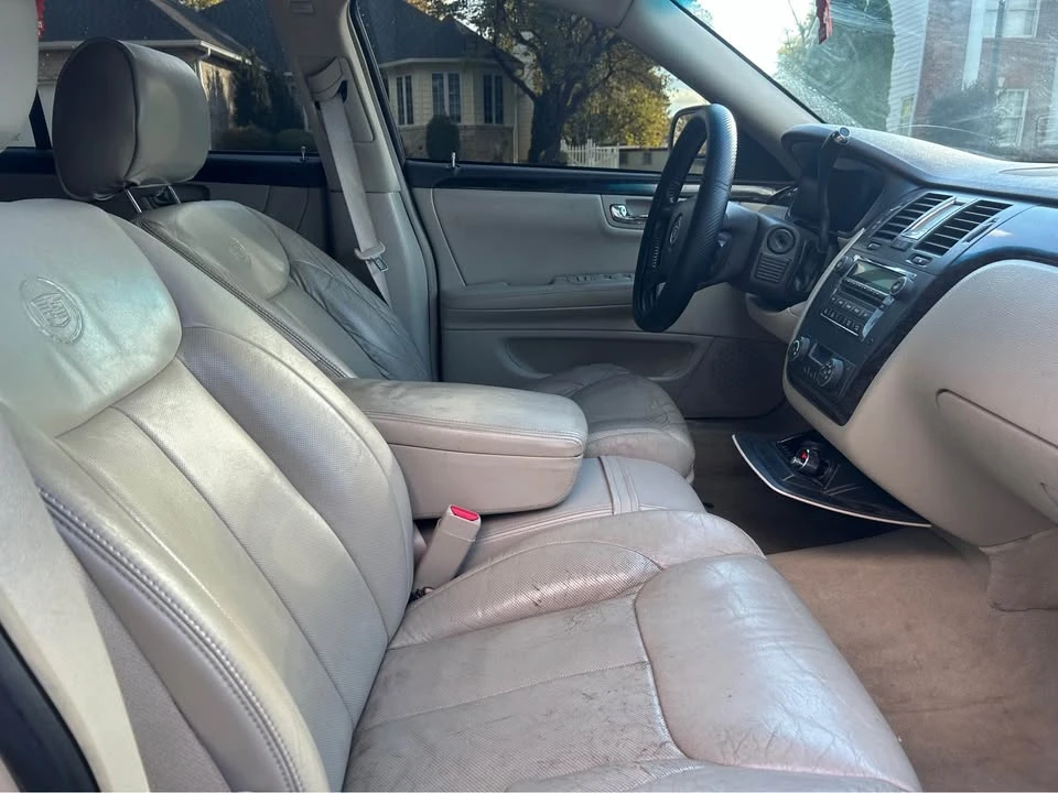 2011 Cadillac DTS - Image 5 of 5