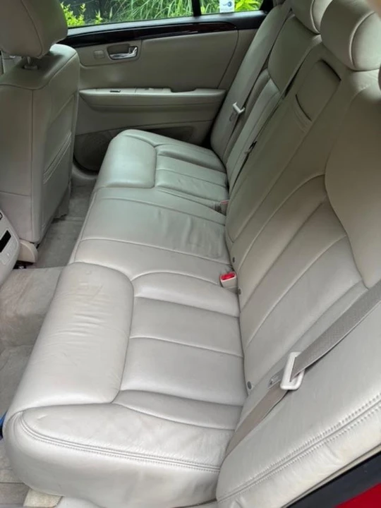 2011 Cadillac DTS - Image 7 of 8