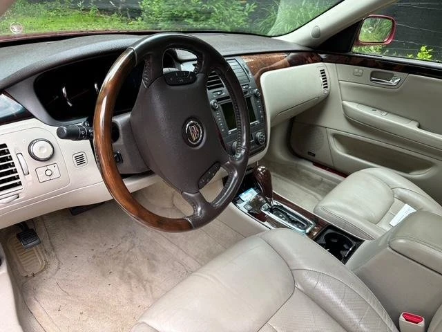 2011 Cadillac DTS - Image 4 of 8