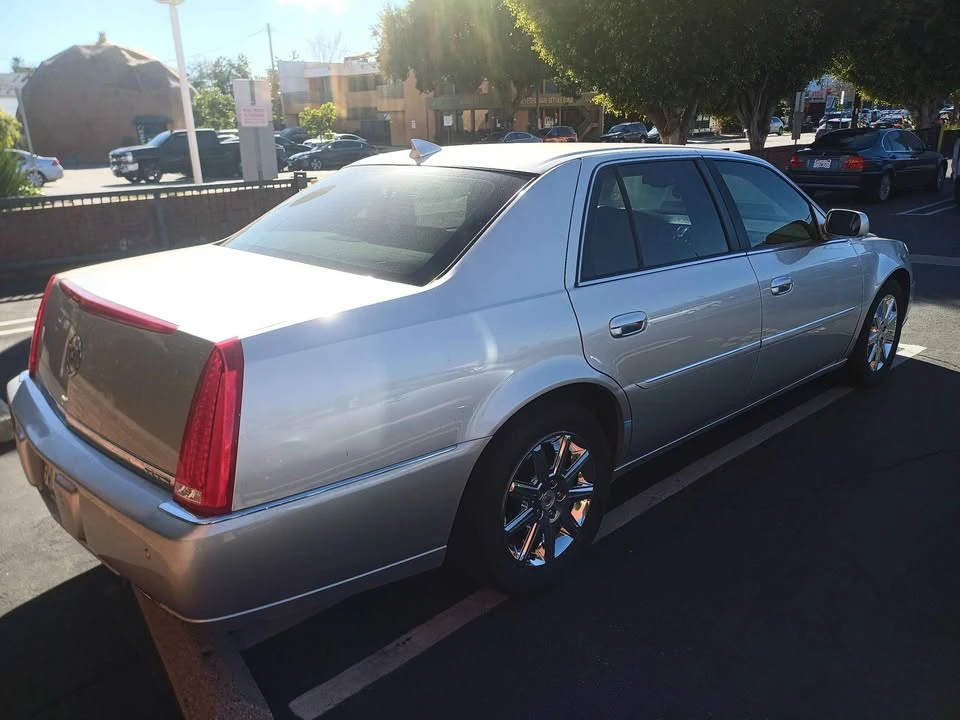 2011 Cadillac DTS - Image 2 of 14