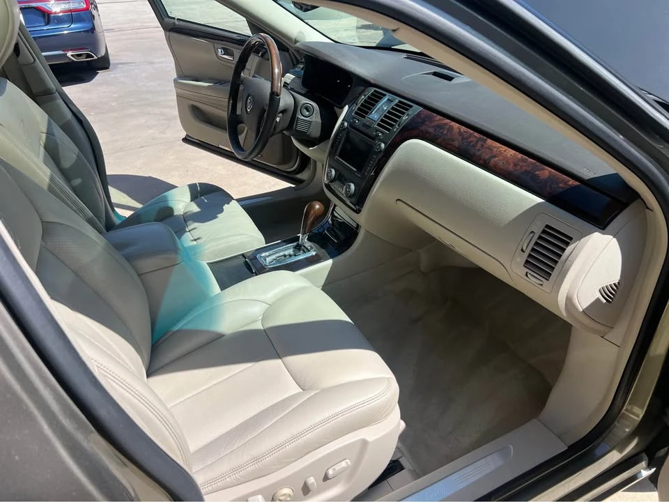 2011 Cadillac DTS - Image 6 of 14