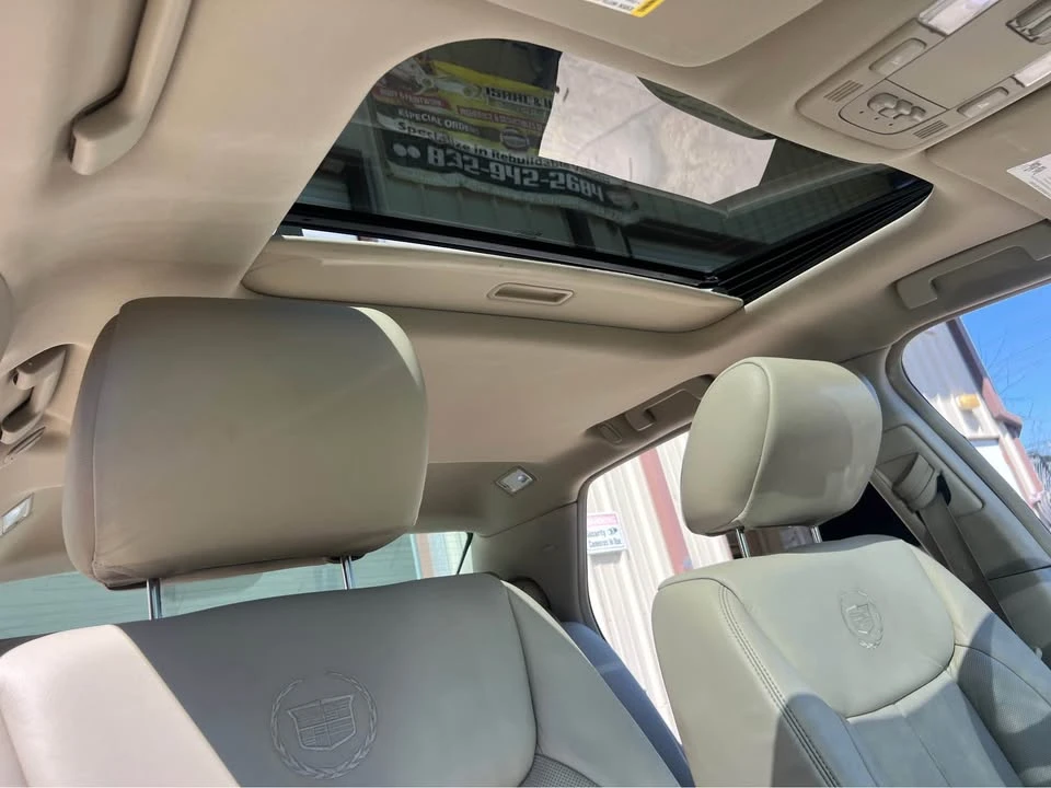 2011 Cadillac DTS - Image 12 of 14