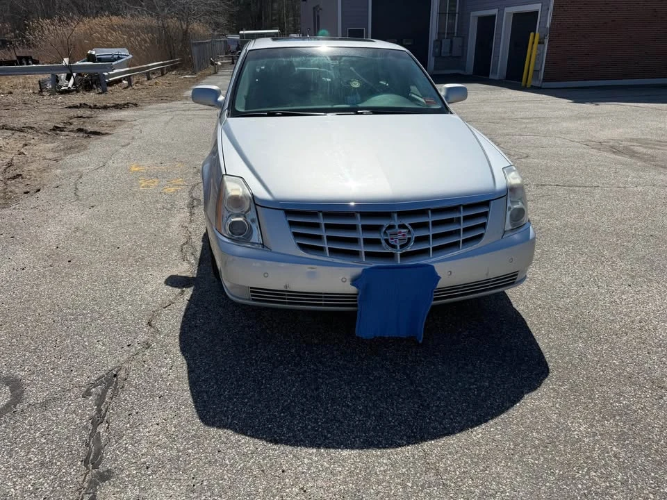 2011 Cadillac DTS - Image 5 of 12