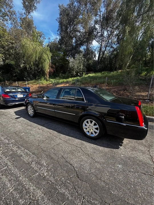 2011 Cadillac DTS - Image 7 of 14