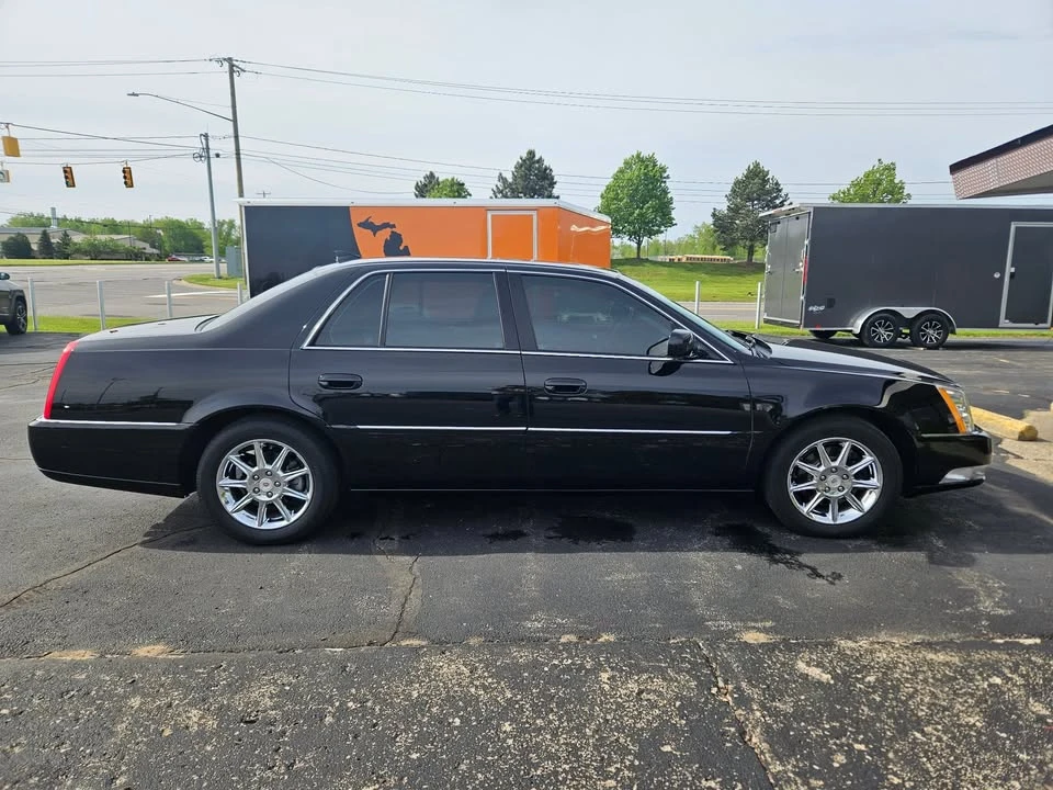 2011 Cadillac DTS - Image 5 of 20