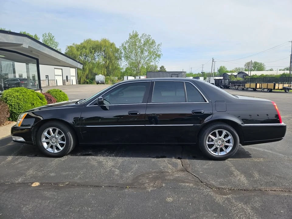 2011 Cadillac DTS - Image 6 of 20