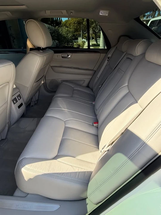 2011 Cadillac DTS - Image 19 of 19