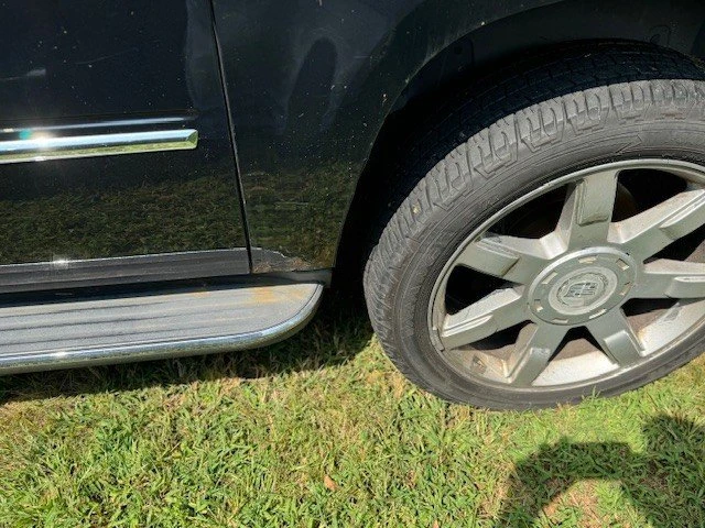 2011 Cadillac Escalade & EXT 3rd Gen - Image 6 of 6