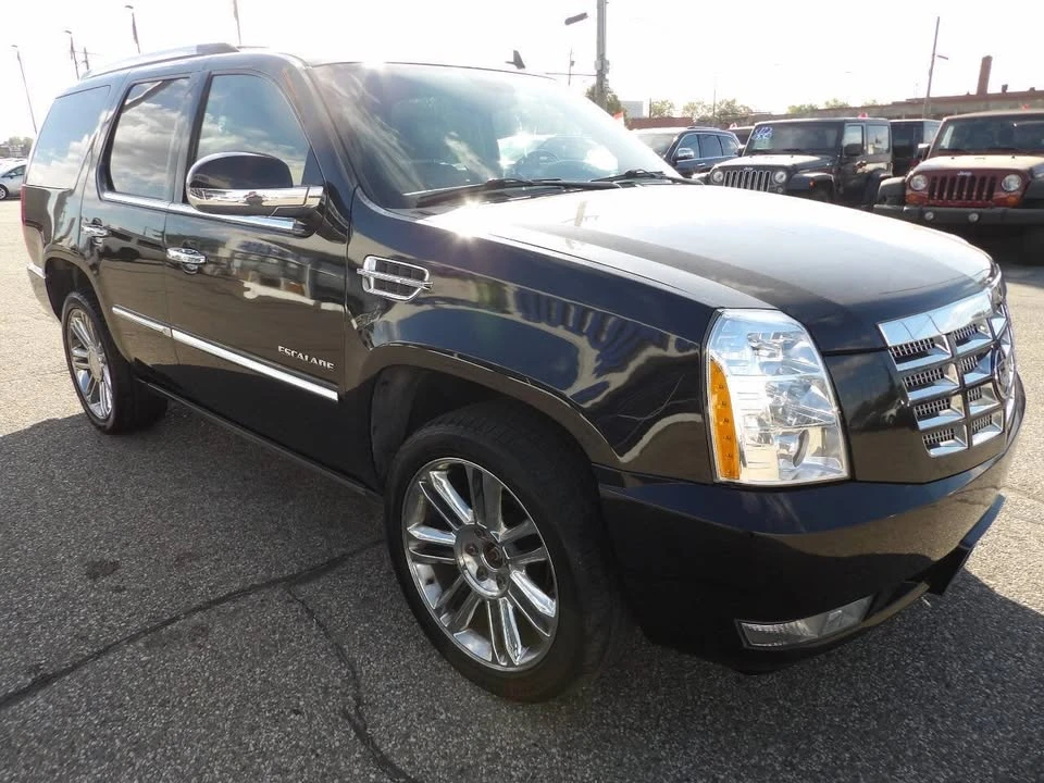 2011 Cadillac Escalade & EXT 3rd Gen - Image 4 of 19