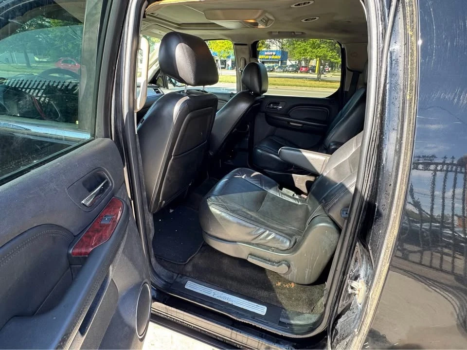 2011 Cadillac Escalade & EXT 3rd Gen - Image 7 of 11
