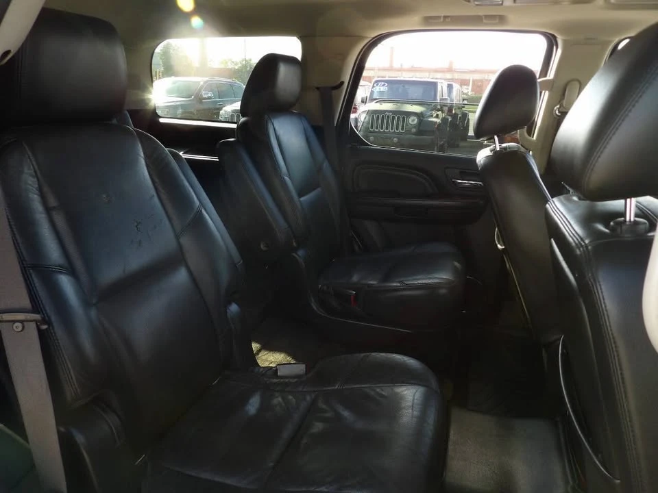 2011 Cadillac Escalade & EXT 3rd Gen - Image 19 of 19