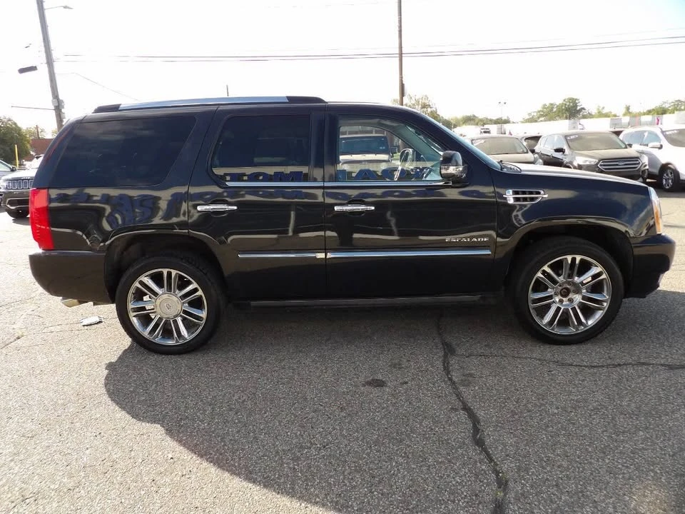 2011 Cadillac Escalade & EXT 3rd Gen - Image 5 of 19