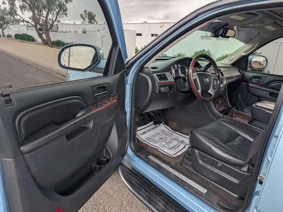 2011 Cadillac Escalade & EXT 3rd Gen - Image 7 of 20