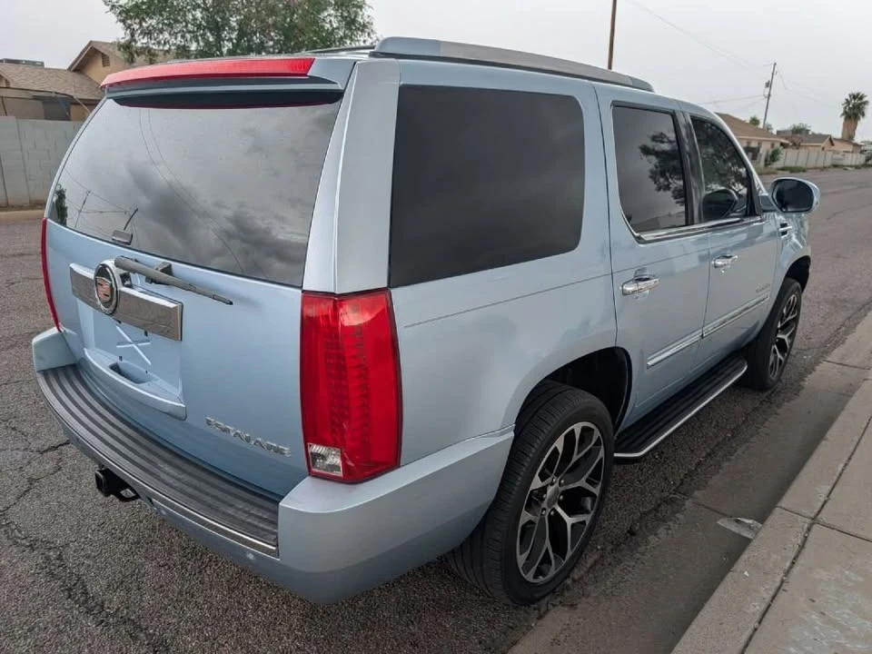 2011 Cadillac Escalade & EXT 3rd Gen - Image 4 of 20
