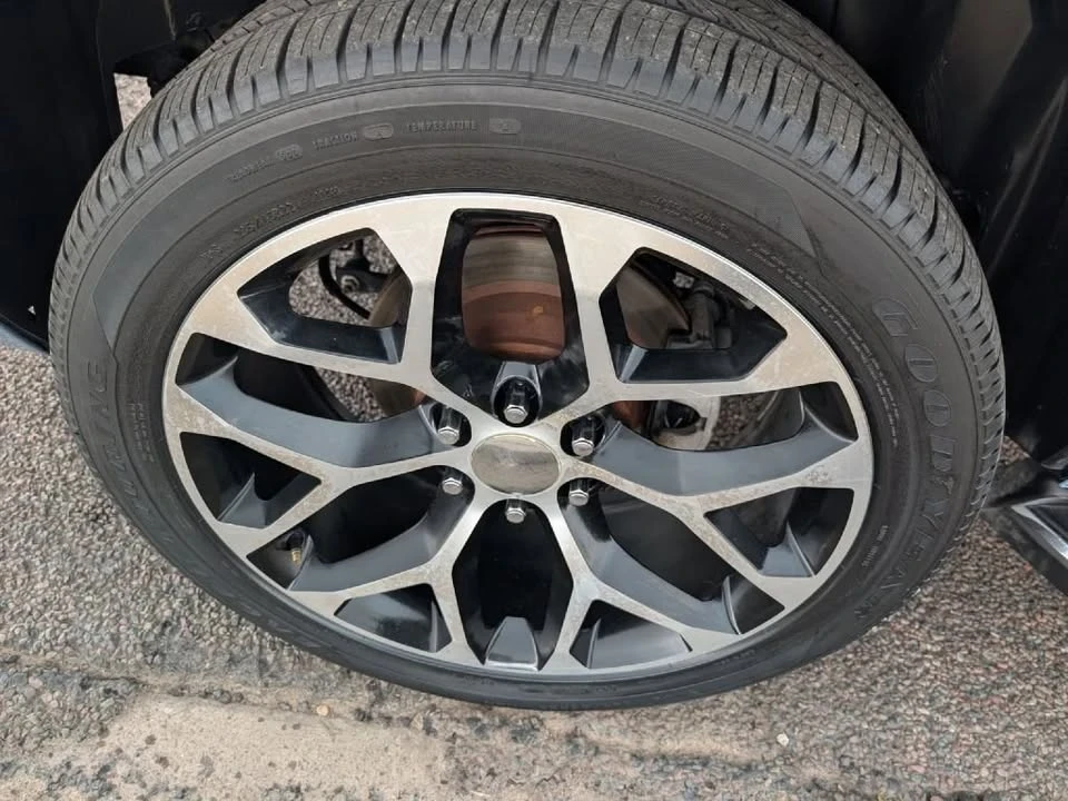 2011 Cadillac Escalade & EXT 3rd Gen - Image 15 of 20