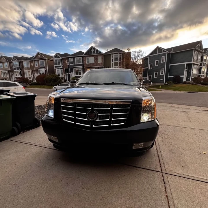 2011 Cadillac Escalade & EXT 3rd Gen - Image 4 of 6
