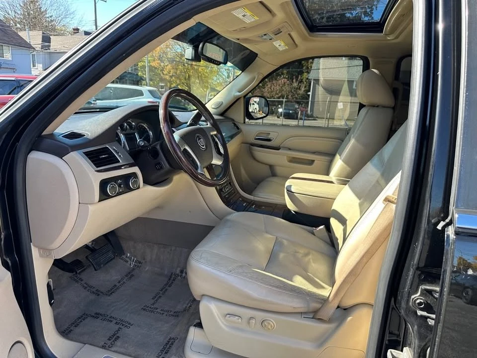 2011 Cadillac Escalade & EXT 3rd Gen - Image 9 of 17