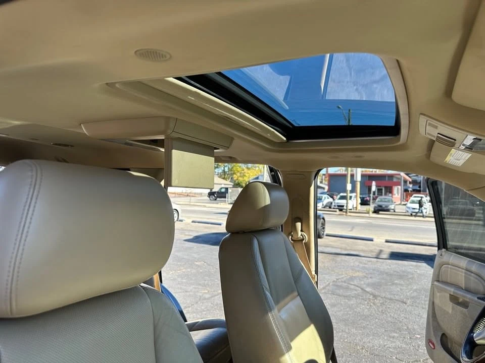 2011 Cadillac Escalade & EXT 3rd Gen - Image 15 of 17