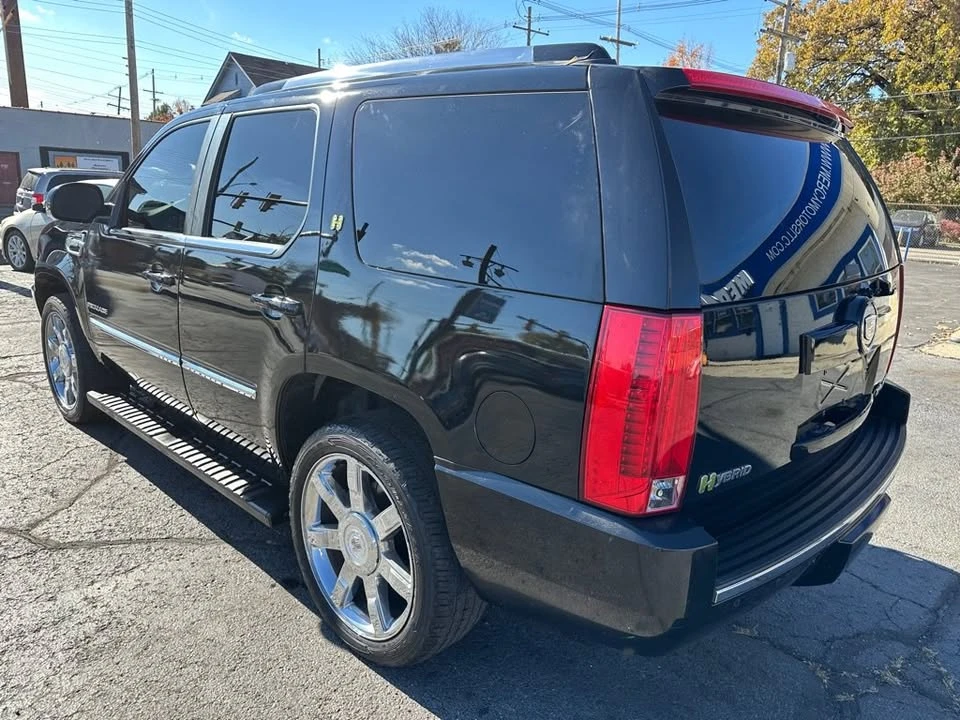 2011 Cadillac Escalade & EXT 3rd Gen - Image 3 of 17