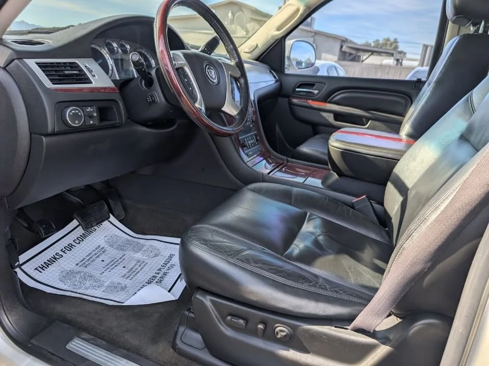 2011 Cadillac Escalade & EXT 3rd Gen - Image 8 of 20