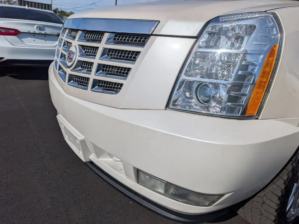 2011 Cadillac Escalade & EXT 3rd Gen - Image 20 of 20