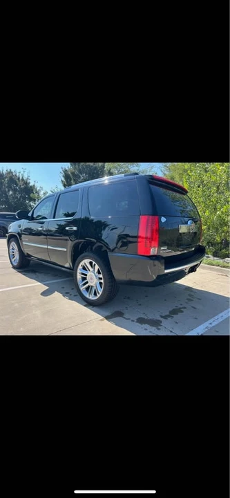 2011 Cadillac Escalade & EXT 3rd Gen - Image 6 of 11