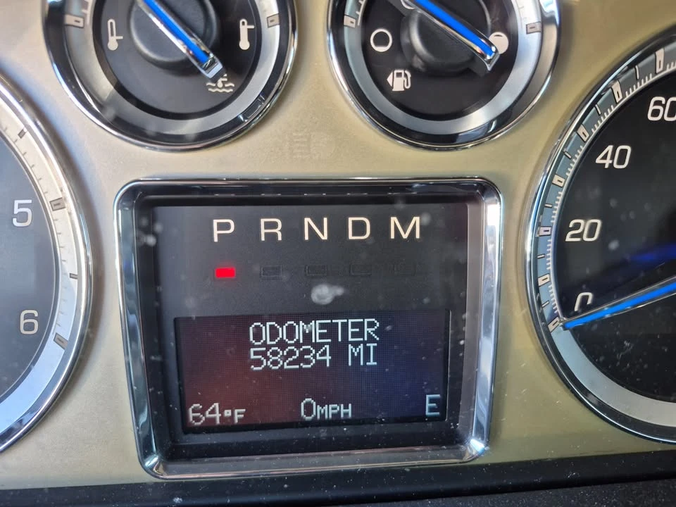 2011 Cadillac Escalade & EXT 3rd Gen - Image 2 of 18