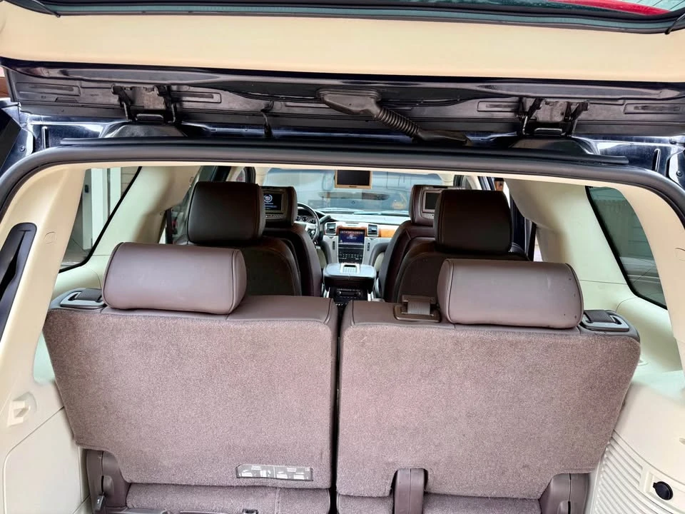 2011 Cadillac Escalade & EXT 3rd Gen - Image 5 of 8