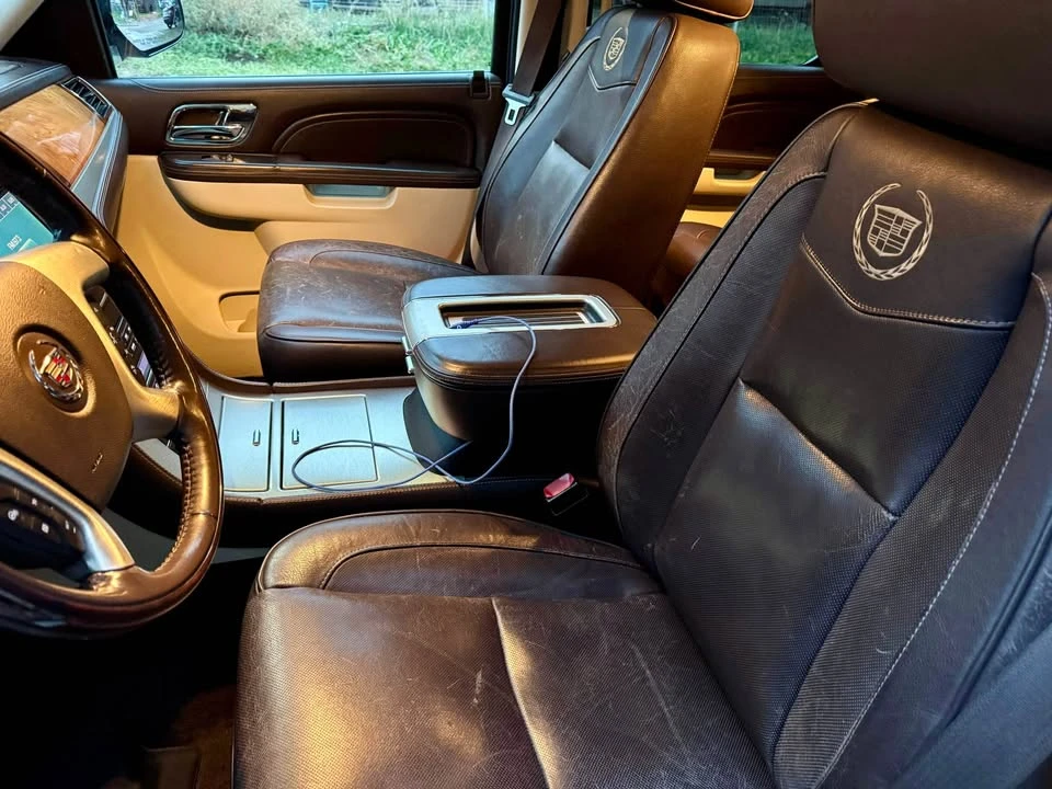 2011 Cadillac Escalade & EXT 3rd Gen - Image 7 of 8