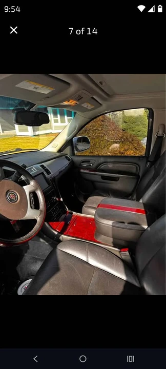 2011 Cadillac Escalade & EXT 3rd Gen - Image 4 of 10
