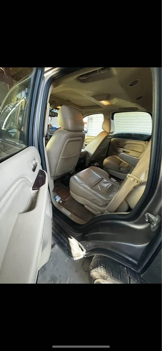 2011 Cadillac Escalade & EXT 3rd Gen - Image 7 of 9