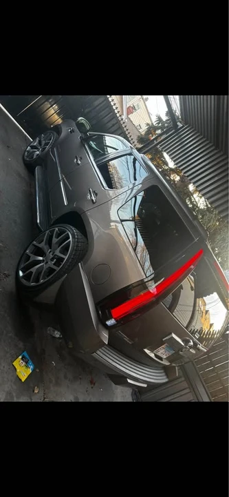 2011 Cadillac Escalade & EXT 3rd Gen - Image 4 of 9