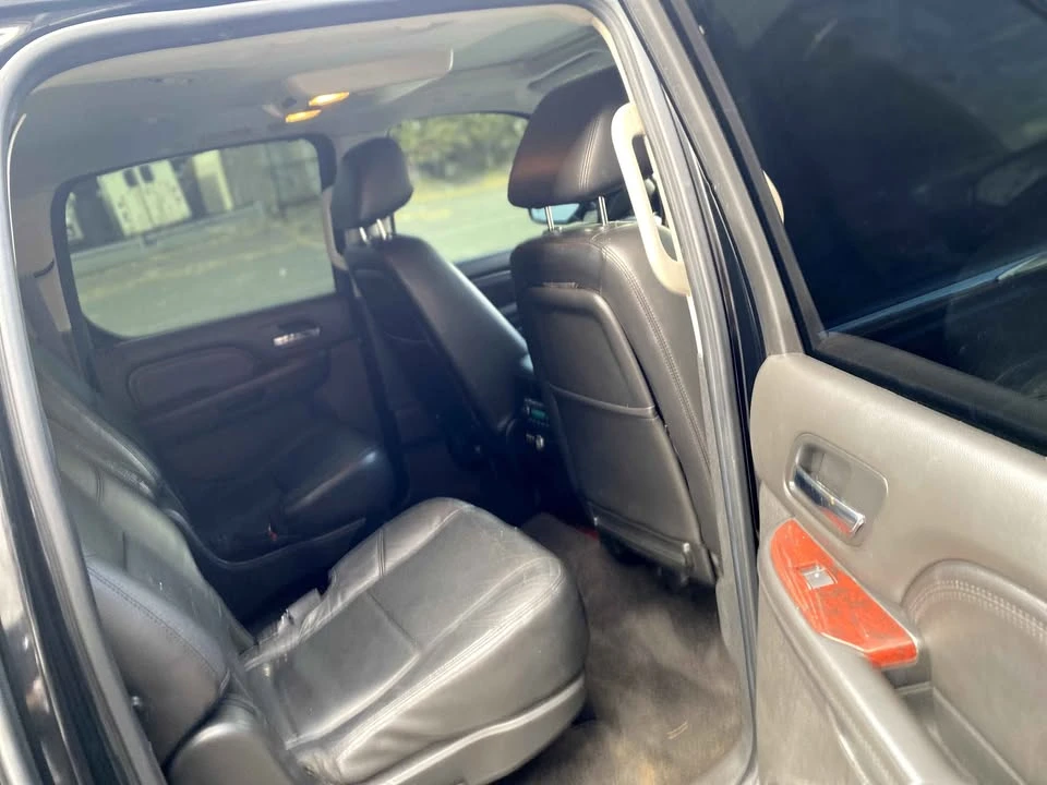 2011 Cadillac Escalade & EXT 3rd Gen - Image 10 of 12