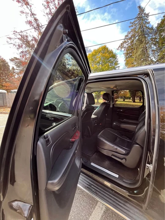 2011 Cadillac Escalade & EXT 3rd Gen - Image 14 of 16
