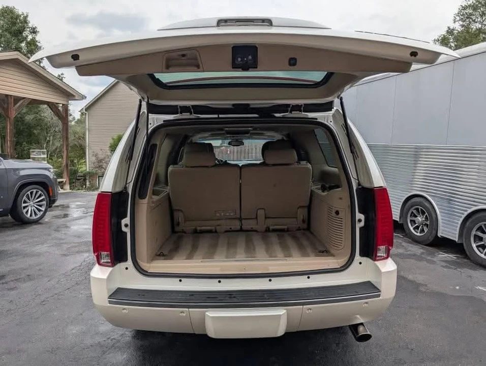 2011 Cadillac Escalade & EXT 3rd Gen - Image 6 of 7