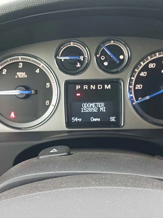 2011 Cadillac Escalade & EXT 3rd Gen - Image 2 of 11