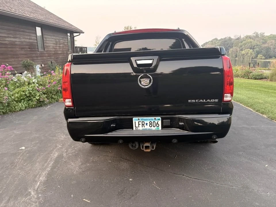 2011 Cadillac Escalade & EXT 2nd Gen - Image 6 of 19