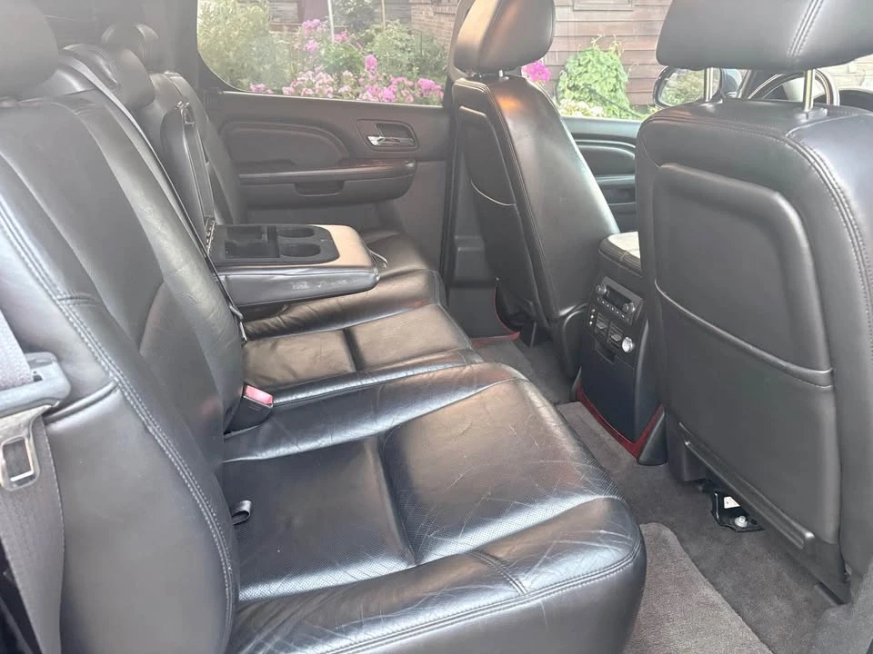 2011 Cadillac Escalade & EXT 2nd Gen - Image 17 of 19