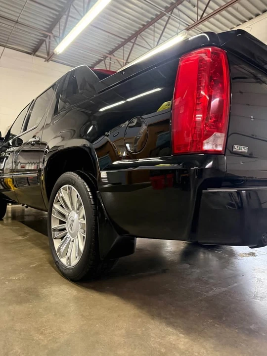 2011 Cadillac Escalade & EXT 3rd Gen - Image 7 of 9