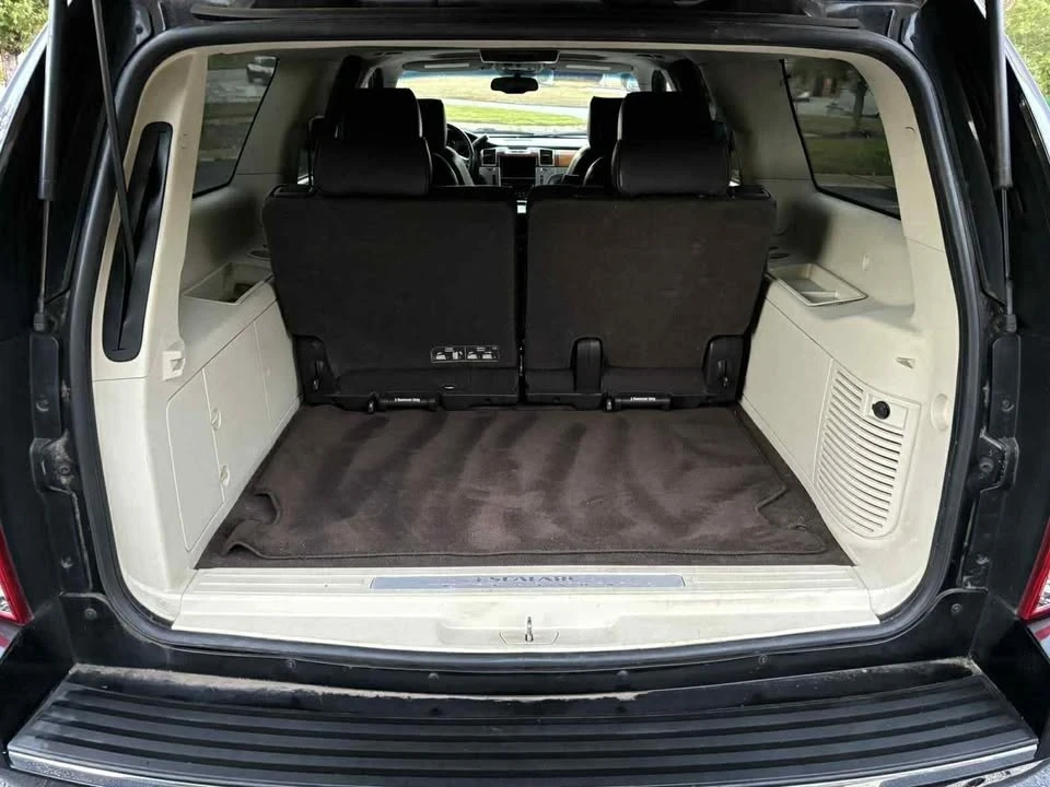 2011 Cadillac Escalade & EXT 3rd Gen - Image 13 of 13
