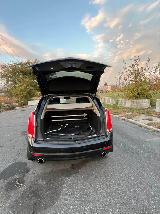 2011 Cadillac SRX - Image 11 of 12