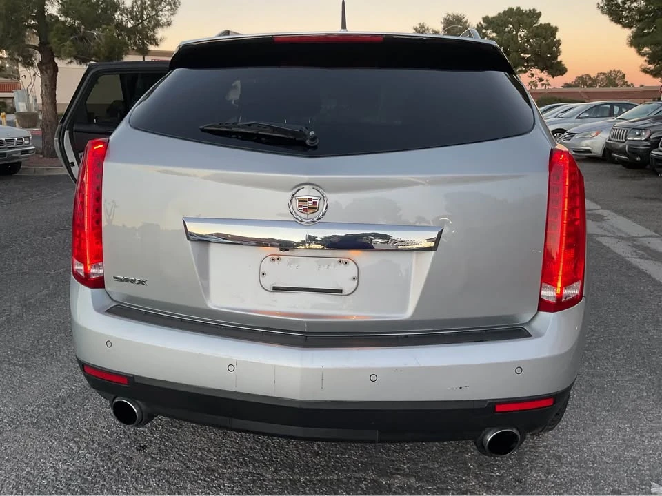 2011 Cadillac SRX - Image 8 of 14