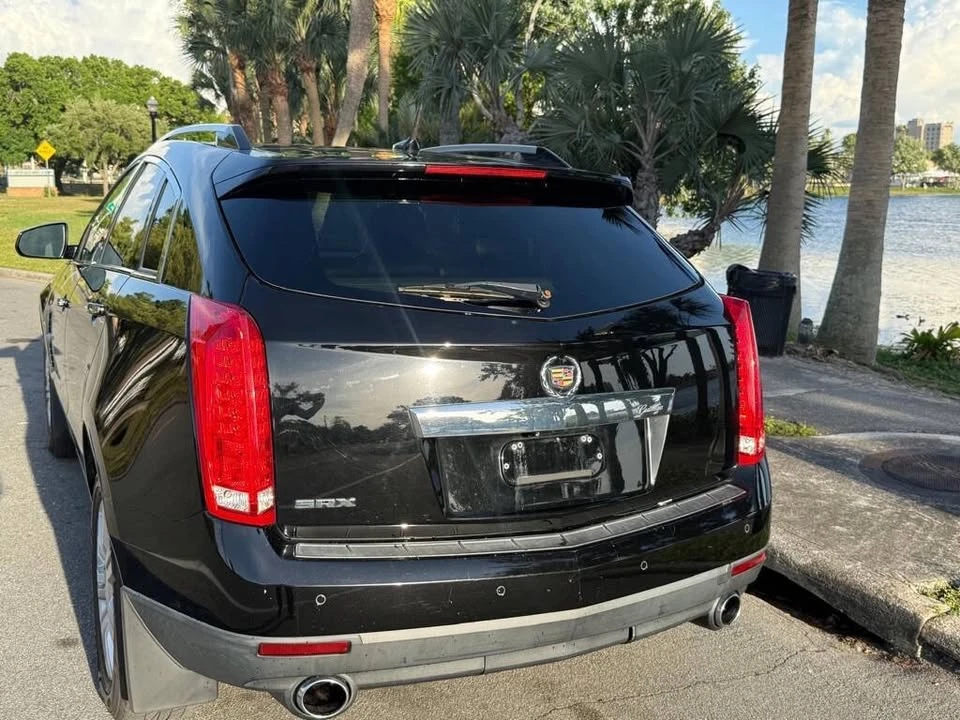 2011 Cadillac SRX - Image 14 of 20