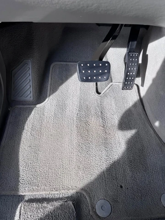 2011 Cadillac SRX - Image 11 of 12