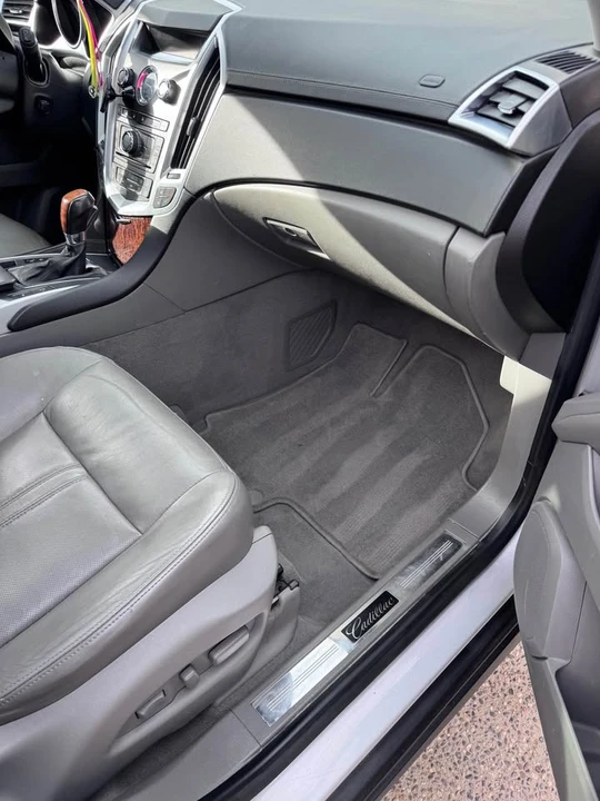 2011 Cadillac SRX - Image 9 of 12